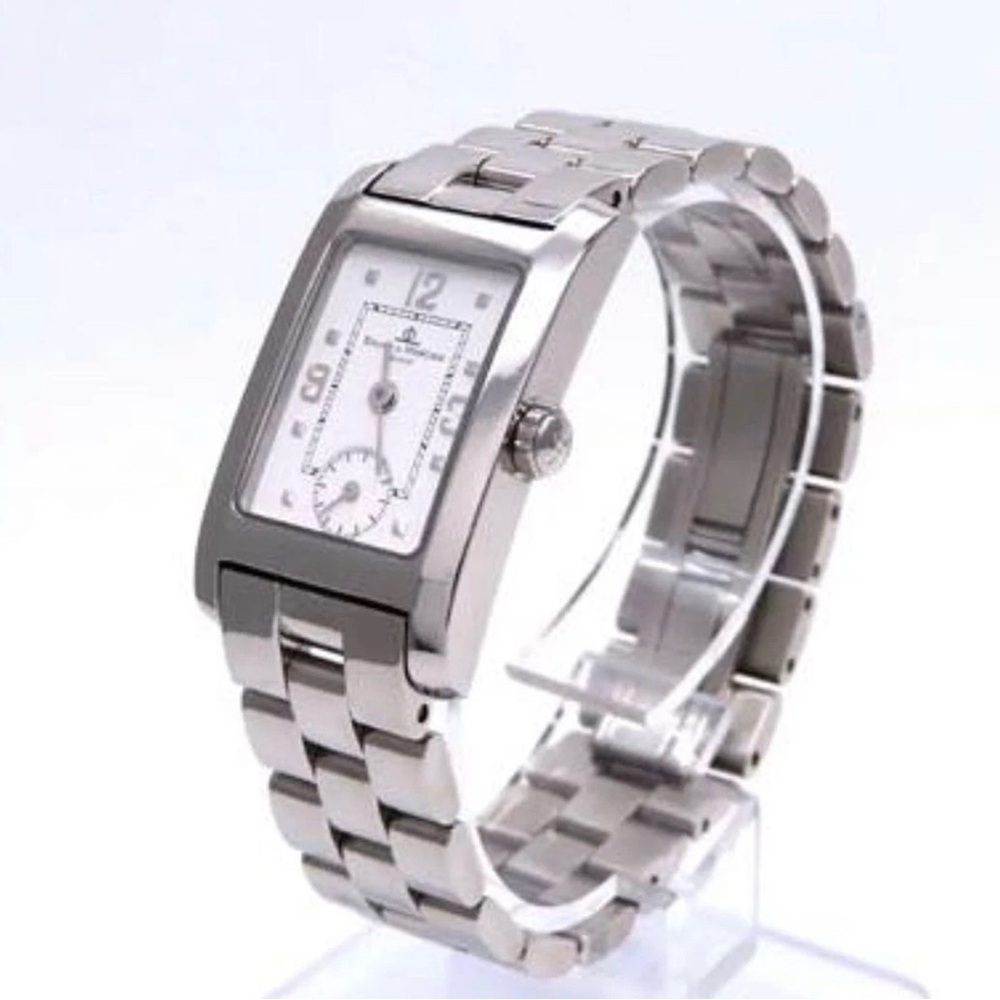 Baume & Mercier
X Tiffany & Co. Hampton Watch - Picture 2 of 6